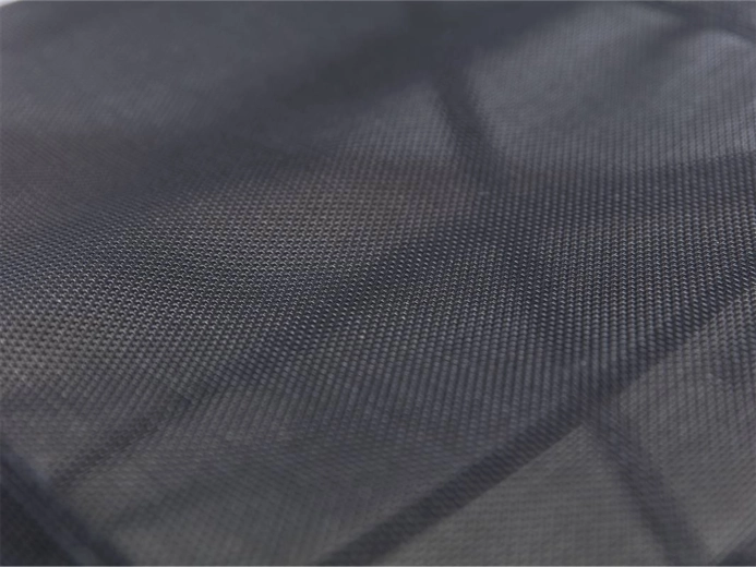 Prodyšná a odolná textilie 2×1