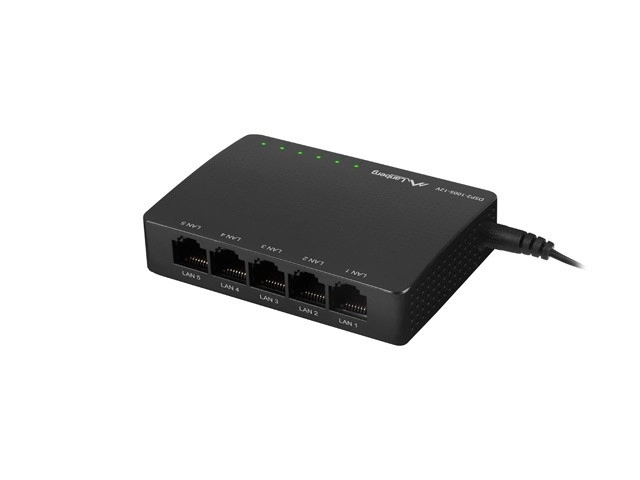 5 portů Gigabit Ethernet