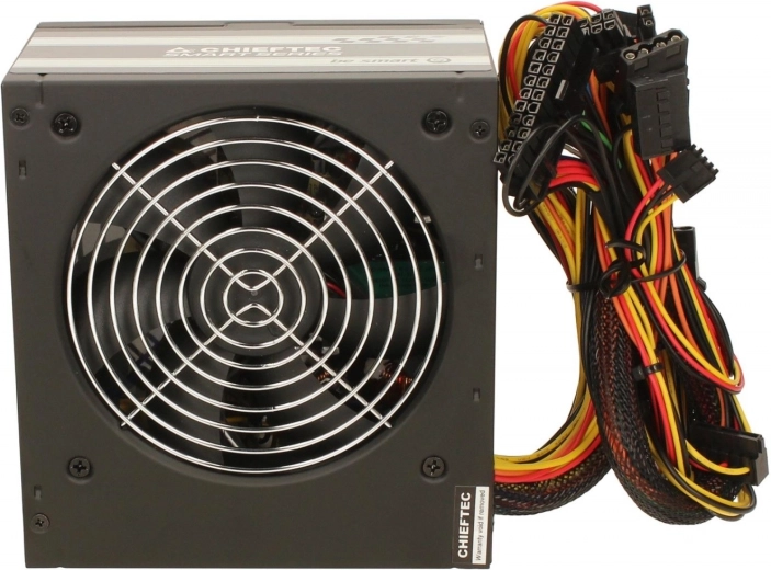 Dlouhé kabely a široká konektorová výbava