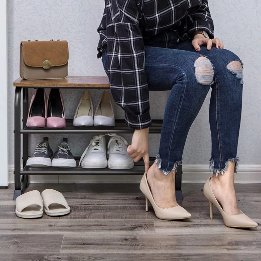 Pohodlné obouvání díky sedáku