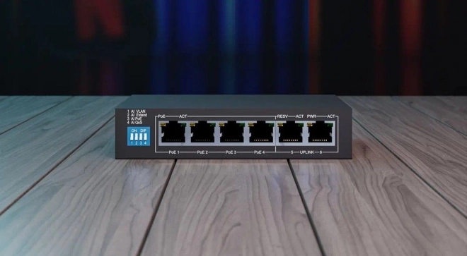Switch Extralink Krios PoE s gigabitovými porty