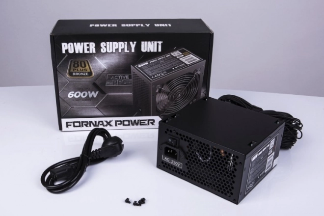 ATX 80+Bronze 600W napájecí zdroj s aktivním PFC, 12cm ventilátor