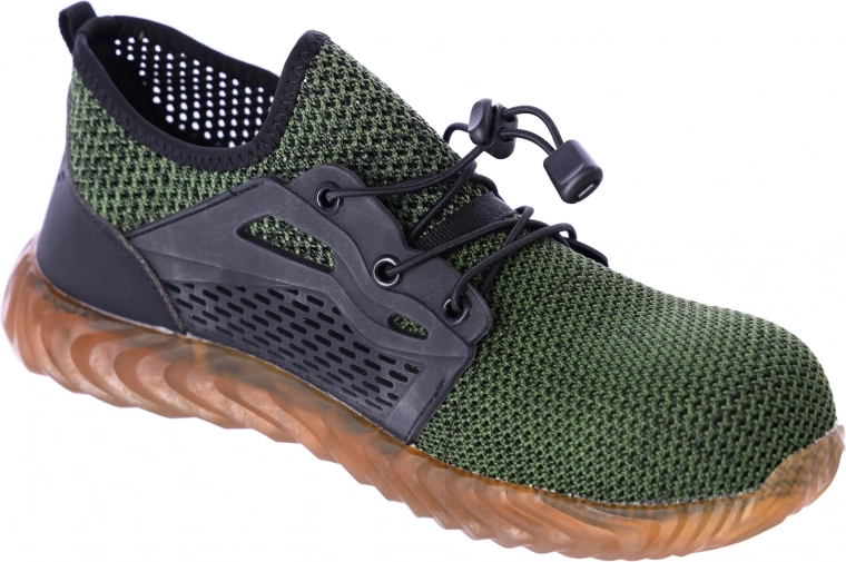 Prodyšný svršek a lehká konstrukce