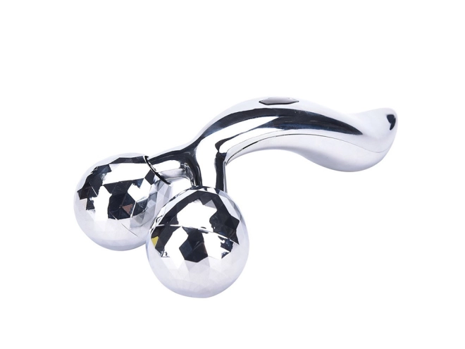 Ergonomická rukojeť a kompaktní design
