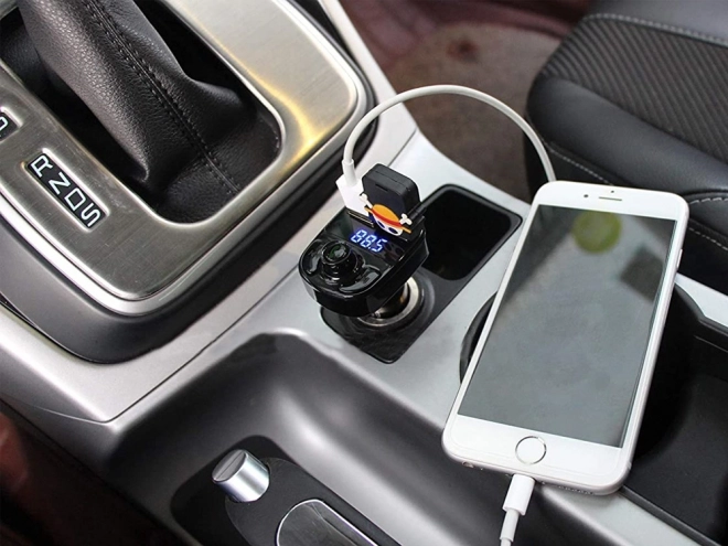 FM Bluetooth autotranstiter a nabíječka 2x USB