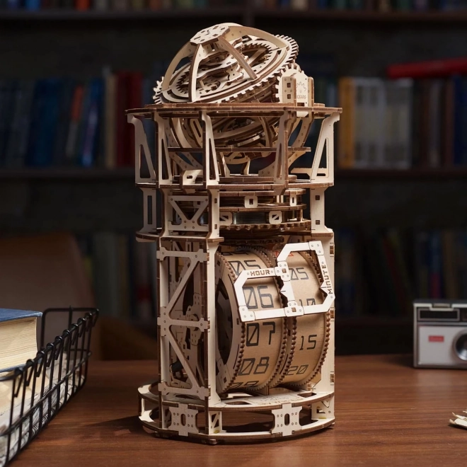 Ugears dřevěný mechanický model hodinový strojek s tourbillonem