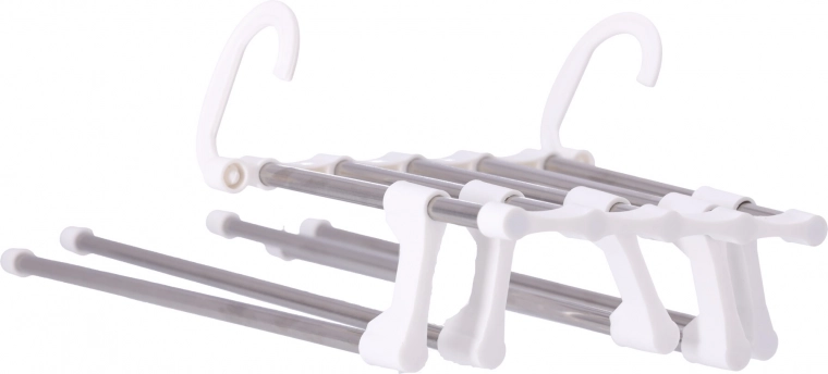 Úspora místa ve skříni