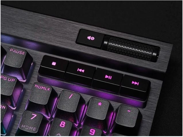 mechanická klávesnice Corsair K70 RGB Pro s PBT Keycaps