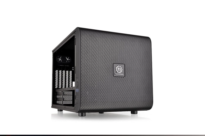 Core V21USB 3.0 Okno (200 mm), černé