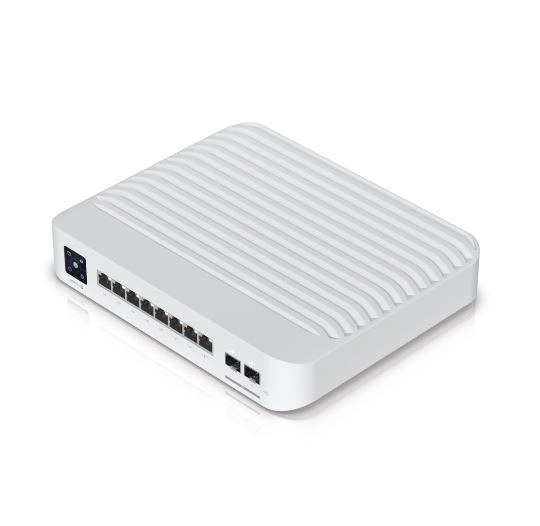 UniFi 8 PoE Switch USW-PRO-8-POE, 6 portů 1 GbE PoE+, 2 porty 1 GbE PoE++, 2 porty 10G SFP+, 120W