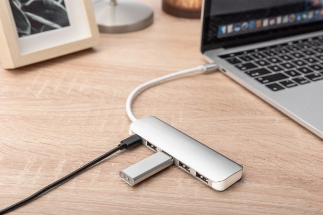 USB 3.0 SuperSpeed 4-portový HUB/Centrátor s napájením typu C, hliník