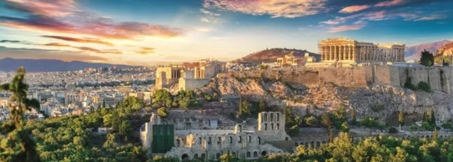 Panoramatický pohled na Akropolis