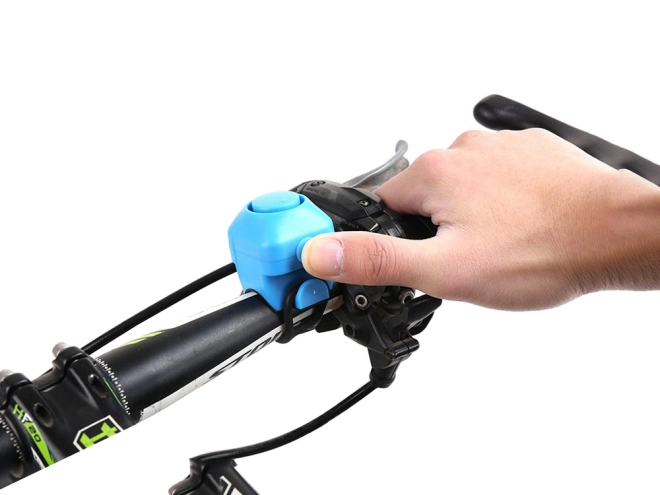 Až 130 dB pro maximální slyšitelnost
