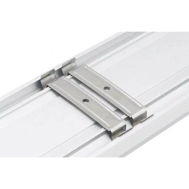 Stropní LED lampa do garáže a dílny 60cm 30W