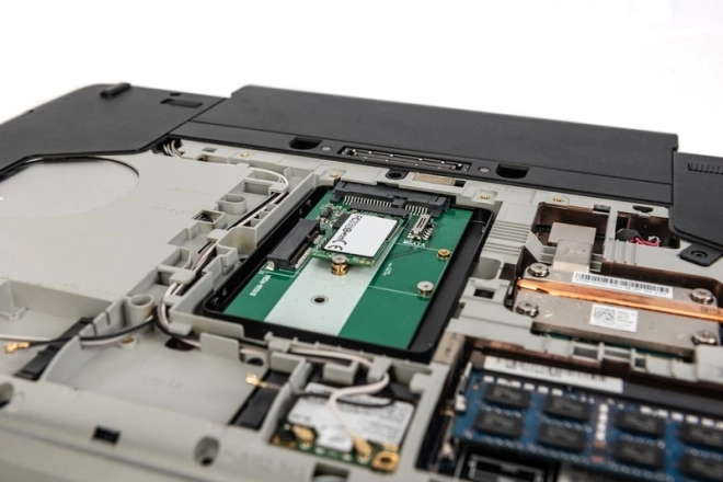 Adaptér SATA/HDD 2,5" M.2 /mSATA SATA 3,6 Gbit/s, zápis až 520 MB/s Hliníkový