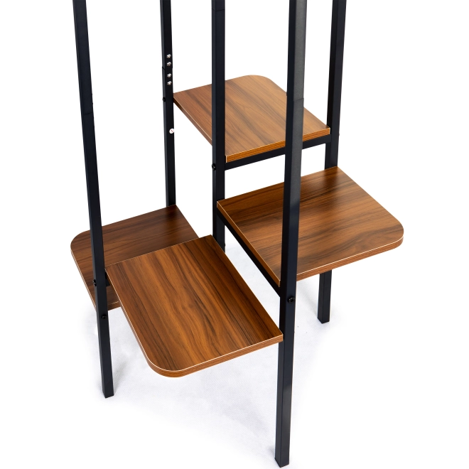 Designové dřevěné police v loft stylu