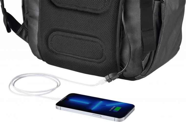 Integrovaný USB port a rozšiřitelný objem