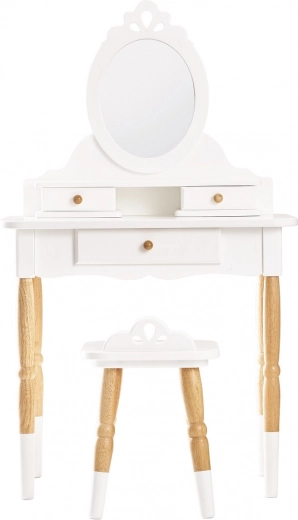 Praktické úložné prostory a dvoupatrový stolek