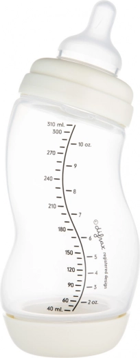 Ergonomický tvar S pro správnou polohu při krmení