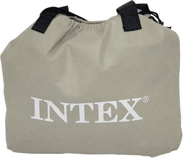 Pohodlný semišový povrch a praktické příslušenství