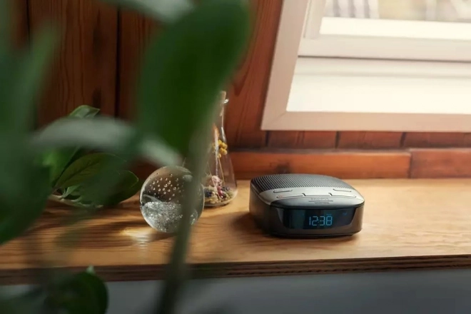 Radiobudík s DAB+ a FM tunerem