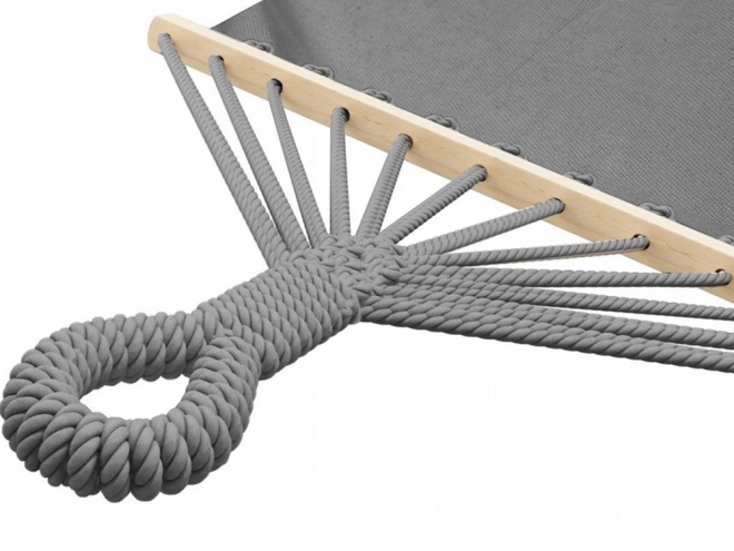 Zahradní houpací síť XL s dřevěnými rozpínacími tyčemi