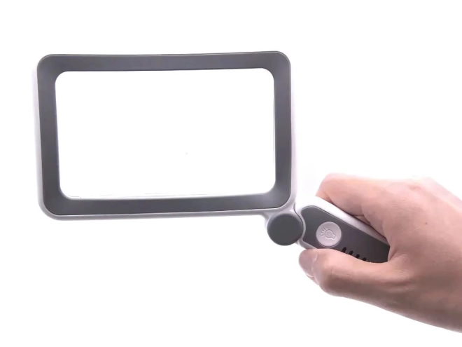 Lupa se zvětšením 4x a LED osvětlením