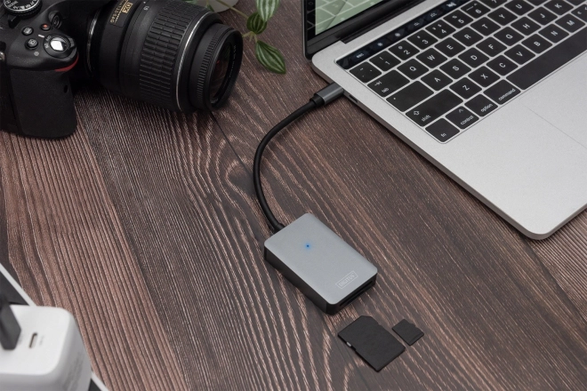 Čtečka paměťových karet USB-C, 2 porty UHS-II SD4.0 TF4.0 High Speed, hliníková, šedá