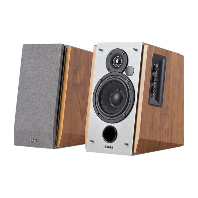 Výkon 60 W RMS s předním bassreflexem