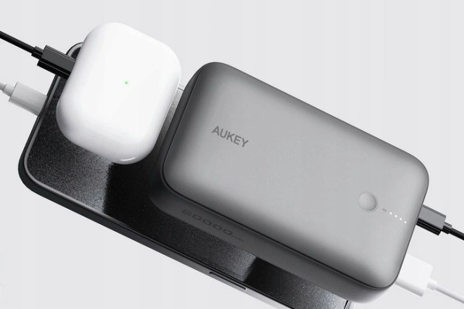 Mini powerbanka Aukey s kapacitou 20000mAh s rychlým nabíjením QC 3.0