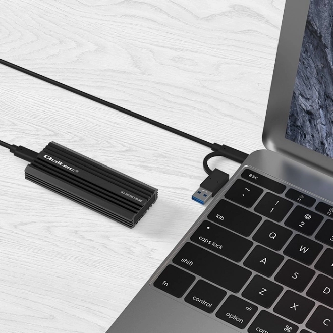 Qoltec obal na M.2 SSD NVMe a SATA s USB-C připojením, 2TB kapacita