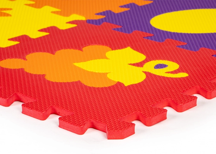 Měkká a bezpečná plocha pro hry i první krůčky