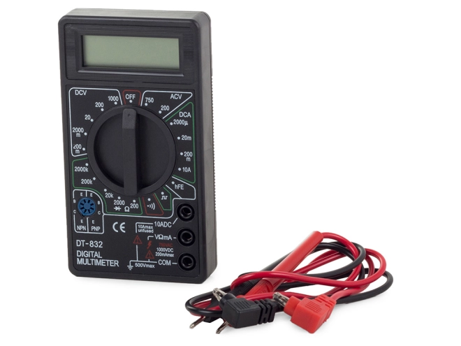 Velký a přehledný LCD displej