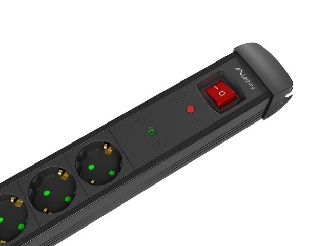 Lanberg listva přepěťové ochrany s 5 zásuvkami 1,5 m
