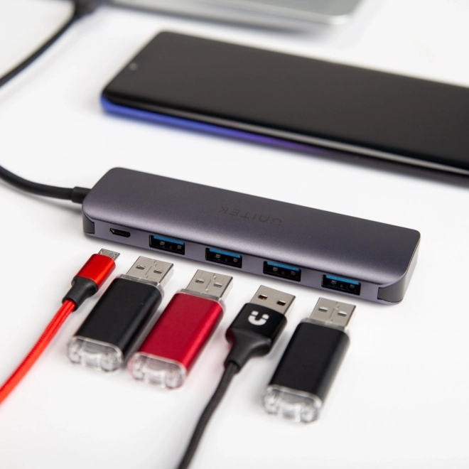 USB rozbočovač 4x USB 3.1 Gen1 mikroUSB napájení