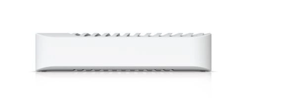 UniFi 8 PoE Switch USW-PRO-8-POE, 6 portů 1 GbE PoE+, 2 porty 1 GbE PoE++, 2 porty 10G SFP+, 120W
