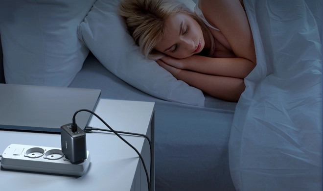 Aukey Omnia II černá GaN nabíječka 65W 3xUSB-C/A