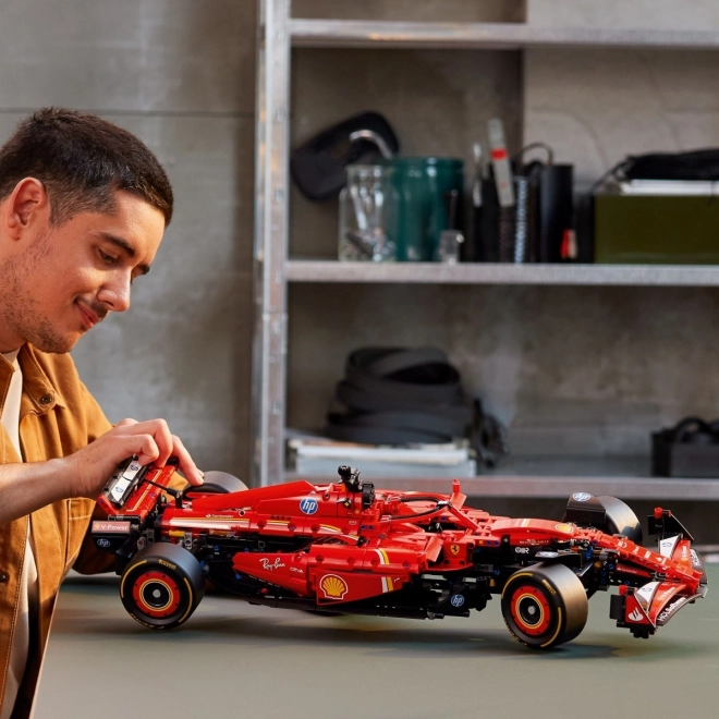 Kostky Technic F1 Bolid Ferrari SF-24