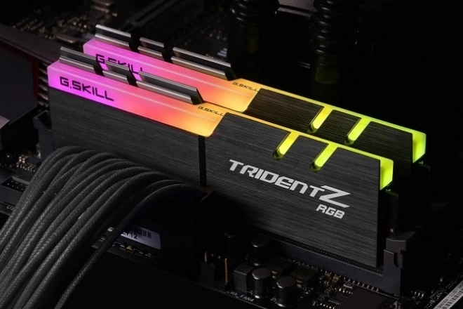 Paměť DDR4 16GB 3600MHz TridentZ RGB pro AMD