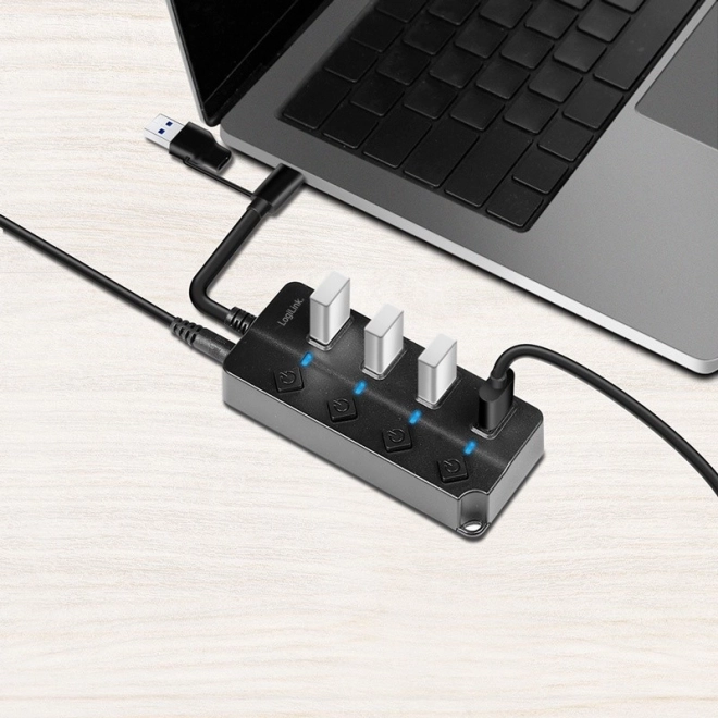USB Hub s 4 porty, 3.2 Gen 1, černý