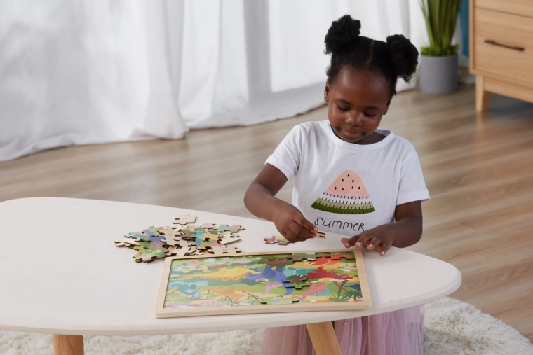 Stabilní dřevěný rám pro snadné skládání