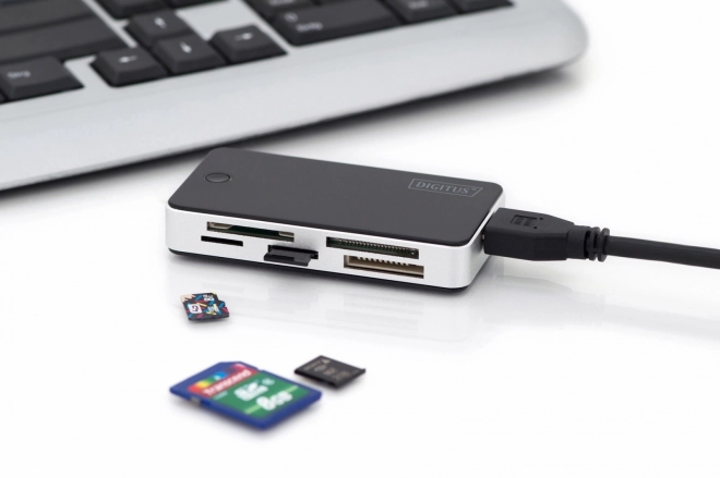 čtečka paměťových karet 5-portová USB 3.0 SuperSpeed