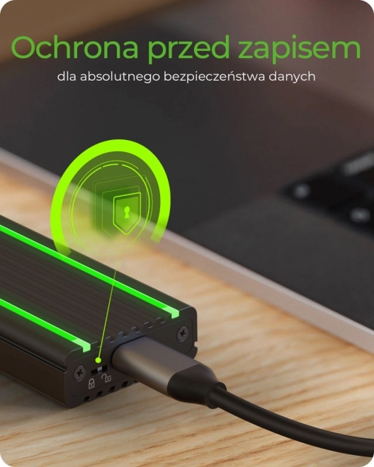 IB-1824ML-C31 Skříň M.2 NVMe s osvětlením RGB