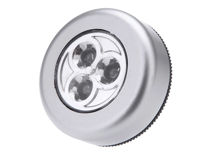 Jasné a úsporné 3× LED