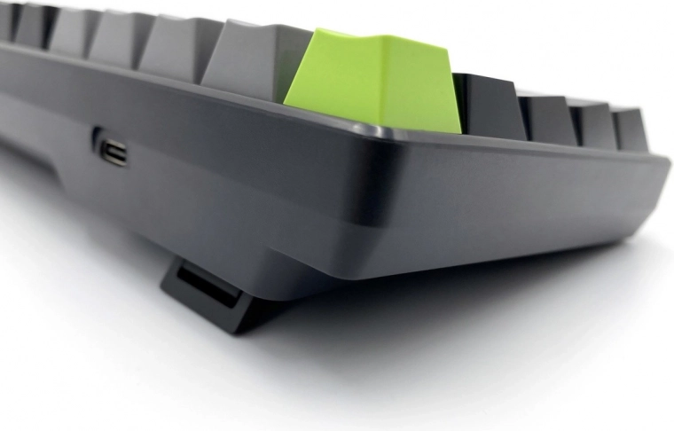 Kompaktní 60% design a ergonomie