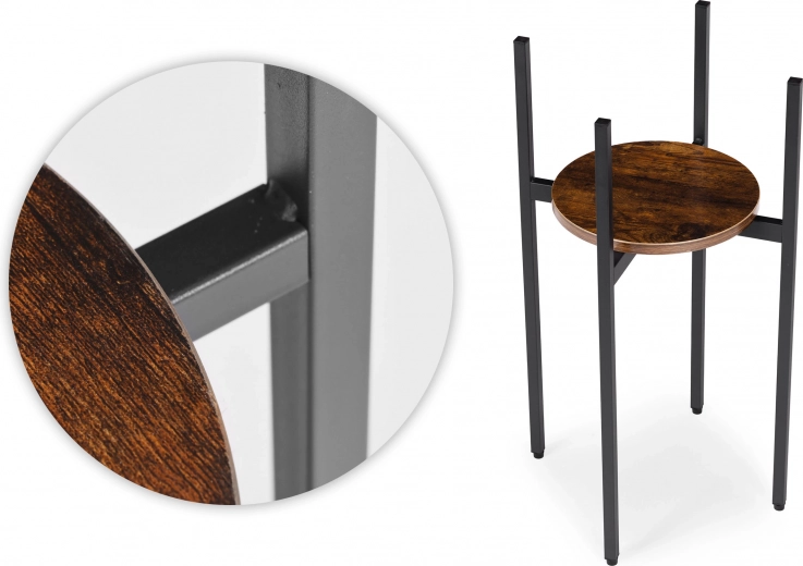 Stabilní kovová konstrukce s industriálním vzhledem