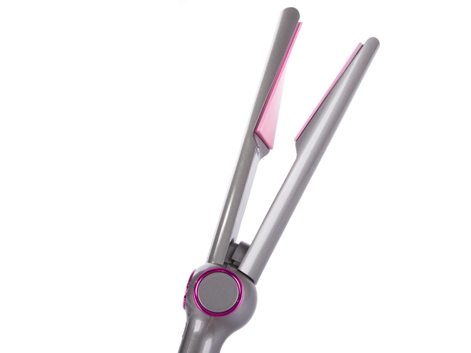 Ergonomický design a otočný kabel