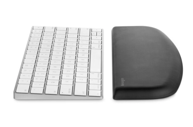 Ergonomická podložka pod klávesnici Kensington ErgoSoft černá