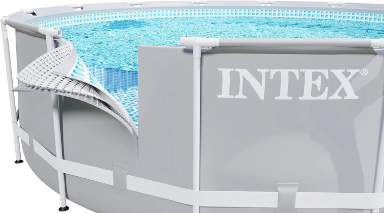 Pevná rámová konstrukce a odolné materiály