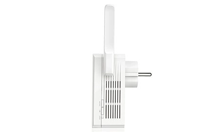 WiFi Extender TP-Link 300Mbps s průchozí zásuvkou
